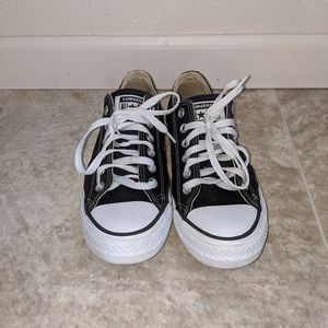 Converse low top